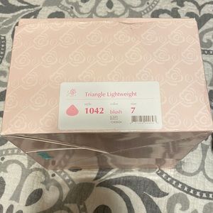 Anita Care single prosthetic triangle shape SZ 7